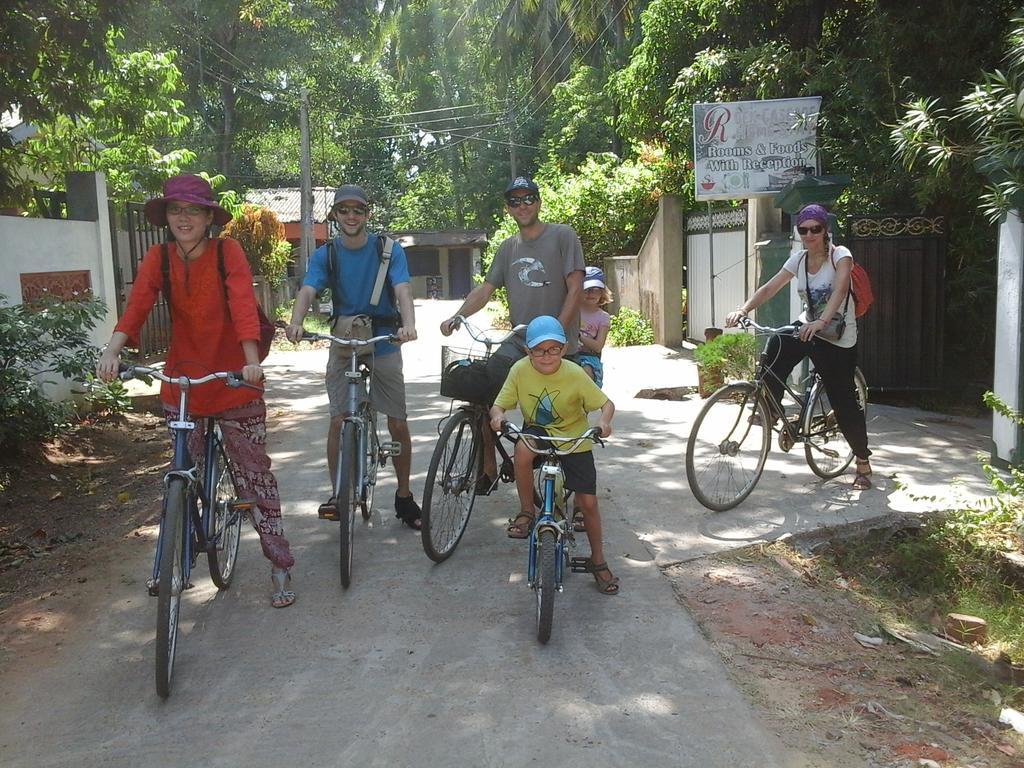 Rock Cascade Tourist Home & Cookery School Polonnaruwa Luaran gambar