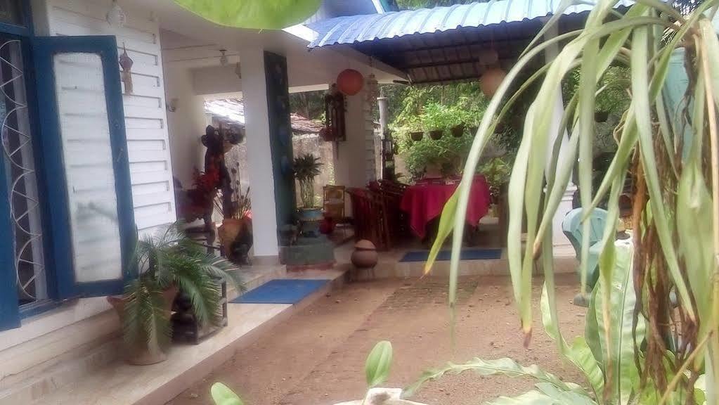 Rock Cascade Tourist Home & Cookery School Polonnaruwa Luaran gambar